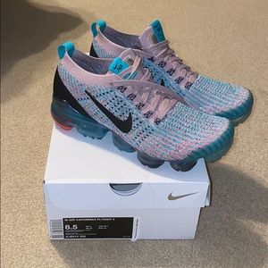 Nike Air Vapormax Flyknit 3 plum chalk/black red